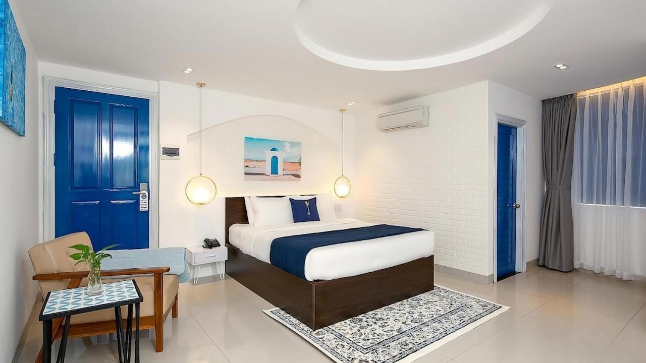 Lucia Beach Hotel Da Nang Bagian luar foto