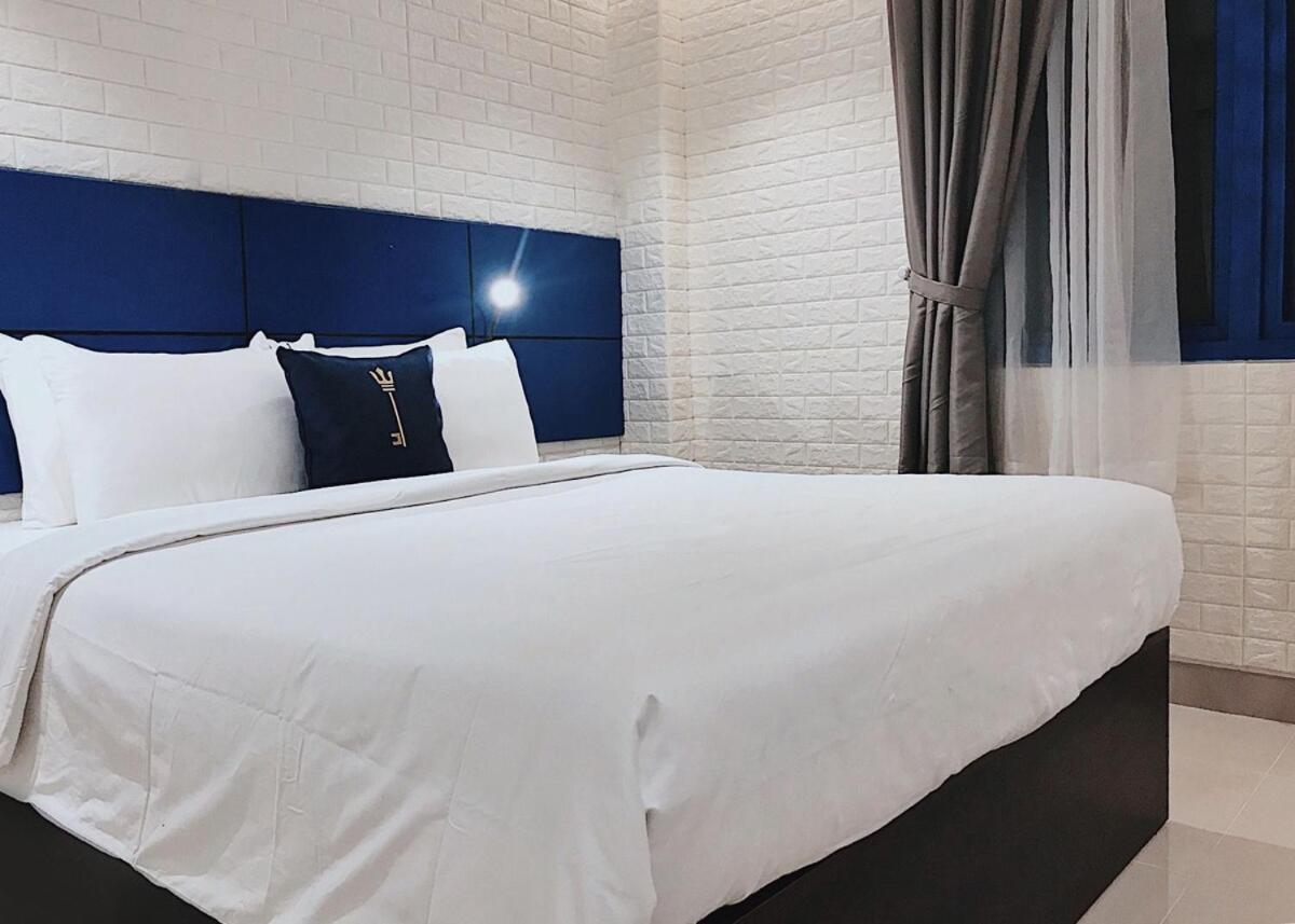 Lucia Beach Hotel Da Nang Bagian luar foto
