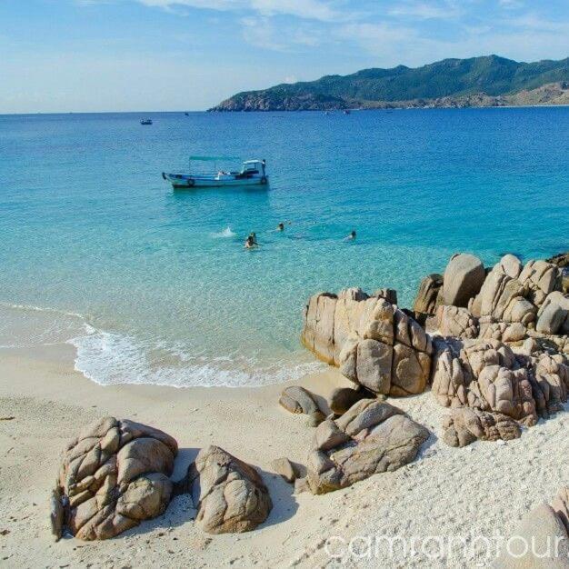 Lucia Beach Hotel Da Nang Bagian luar foto